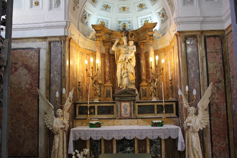 Sì ai ceri accesi per la processione della Patrona di Castellammare ma con nuovi obblighi