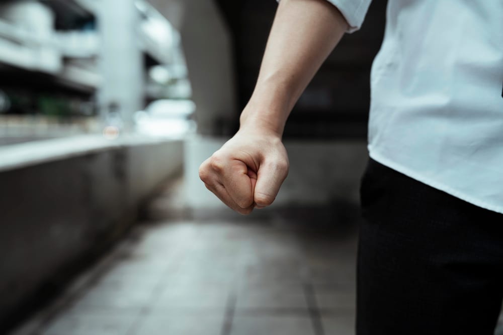 Rissa ad Alcamo, donna aggredita con un bastone. Denunciato un uomo