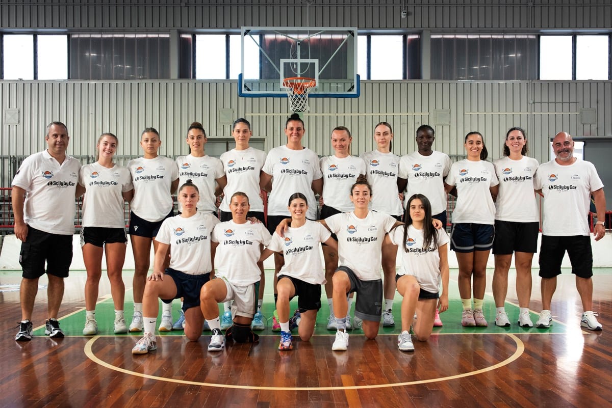 La Golfo Basket si presenta alla città di Alcamo, festa in piazza Ciullo (Video)