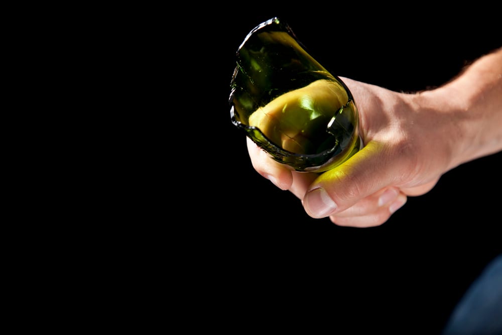 Notte di sangue a Castelvetrano, ferito a bottigliate un quarantenne