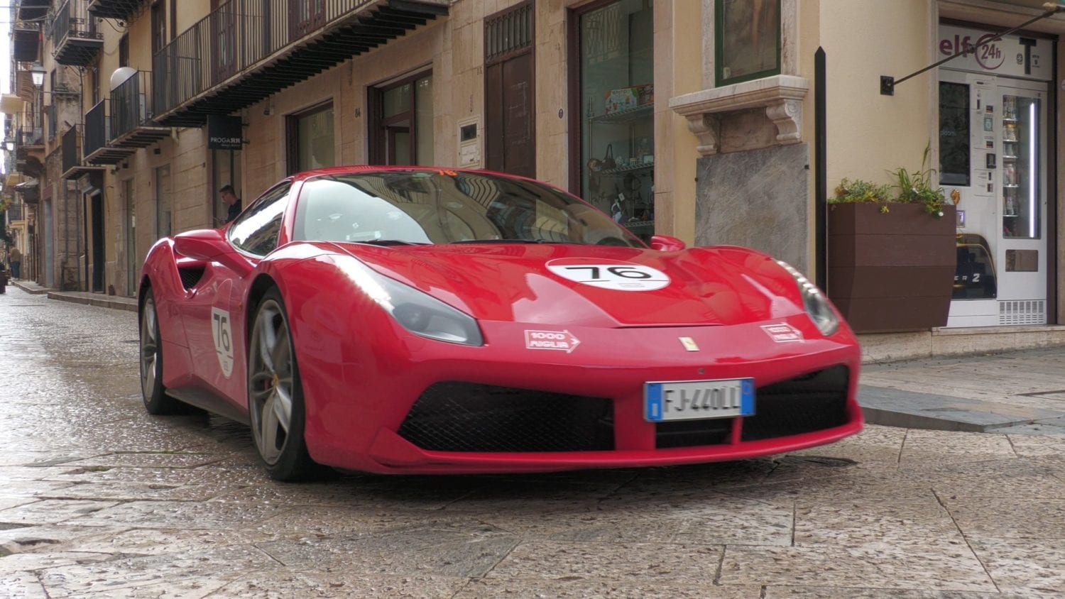 Targa Florio Classica ad Alcamo: omaggio a Paolo Taormina, tappa a Baia Cornino