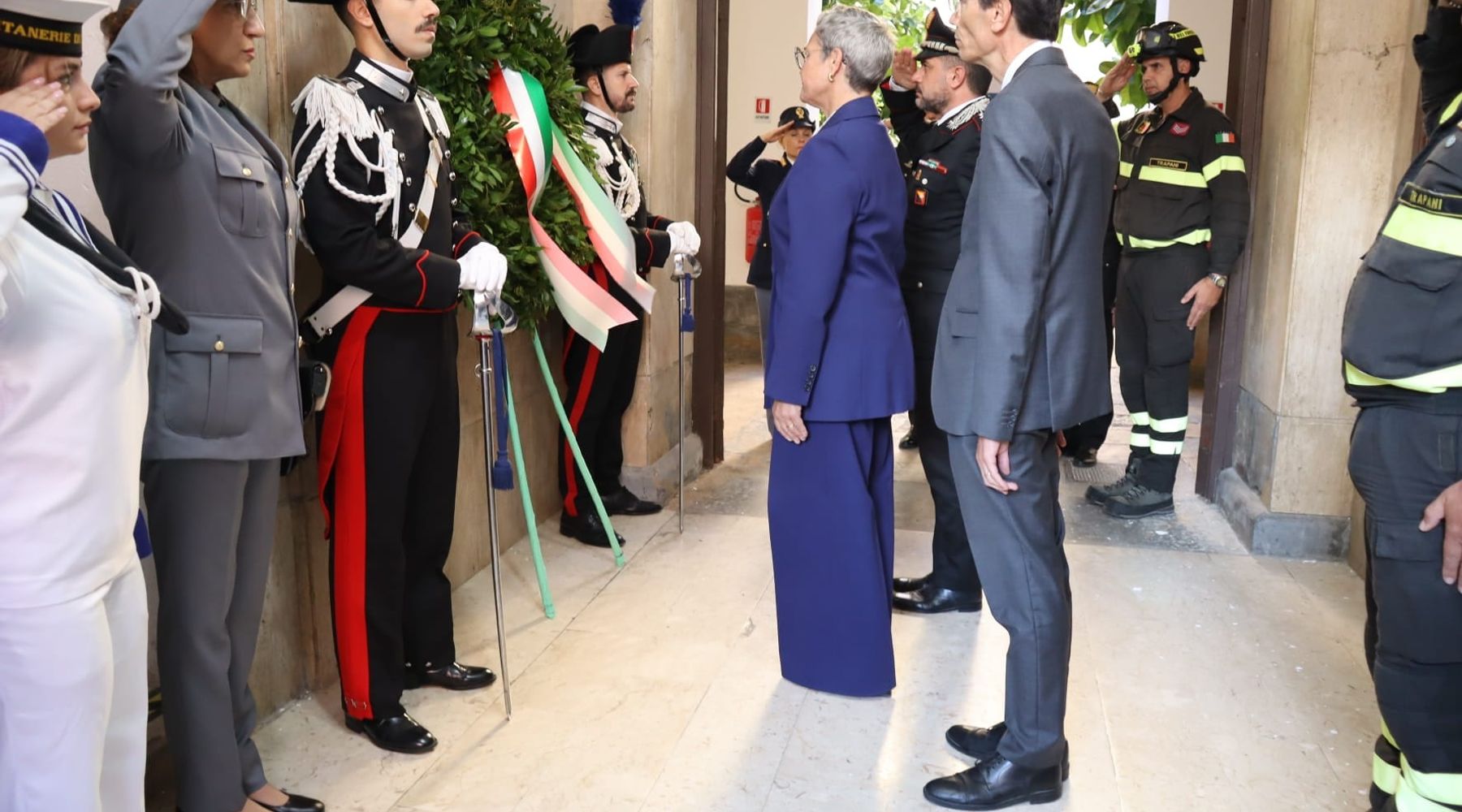 Corona d’alloro a Trapani per i Carabinieri vittime dell’esplosione nel Veronese