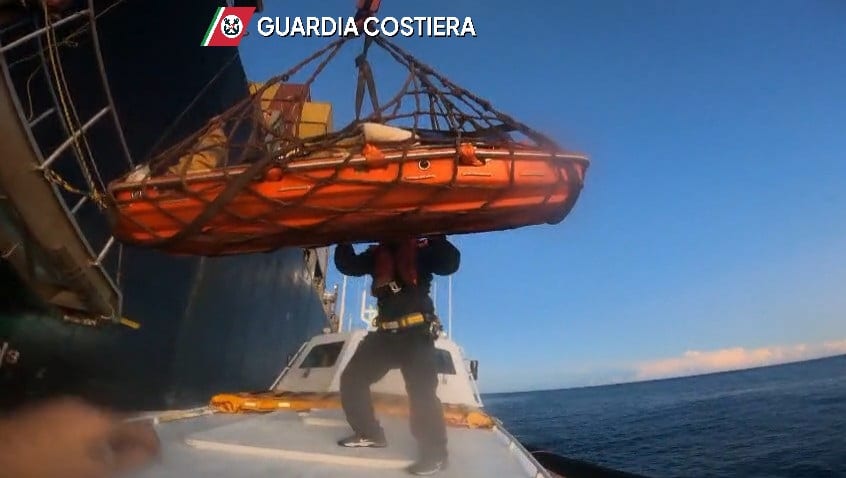 Marittimo gravemente infortunato, salvato dalla Guardia Costiera di Pantelleria
