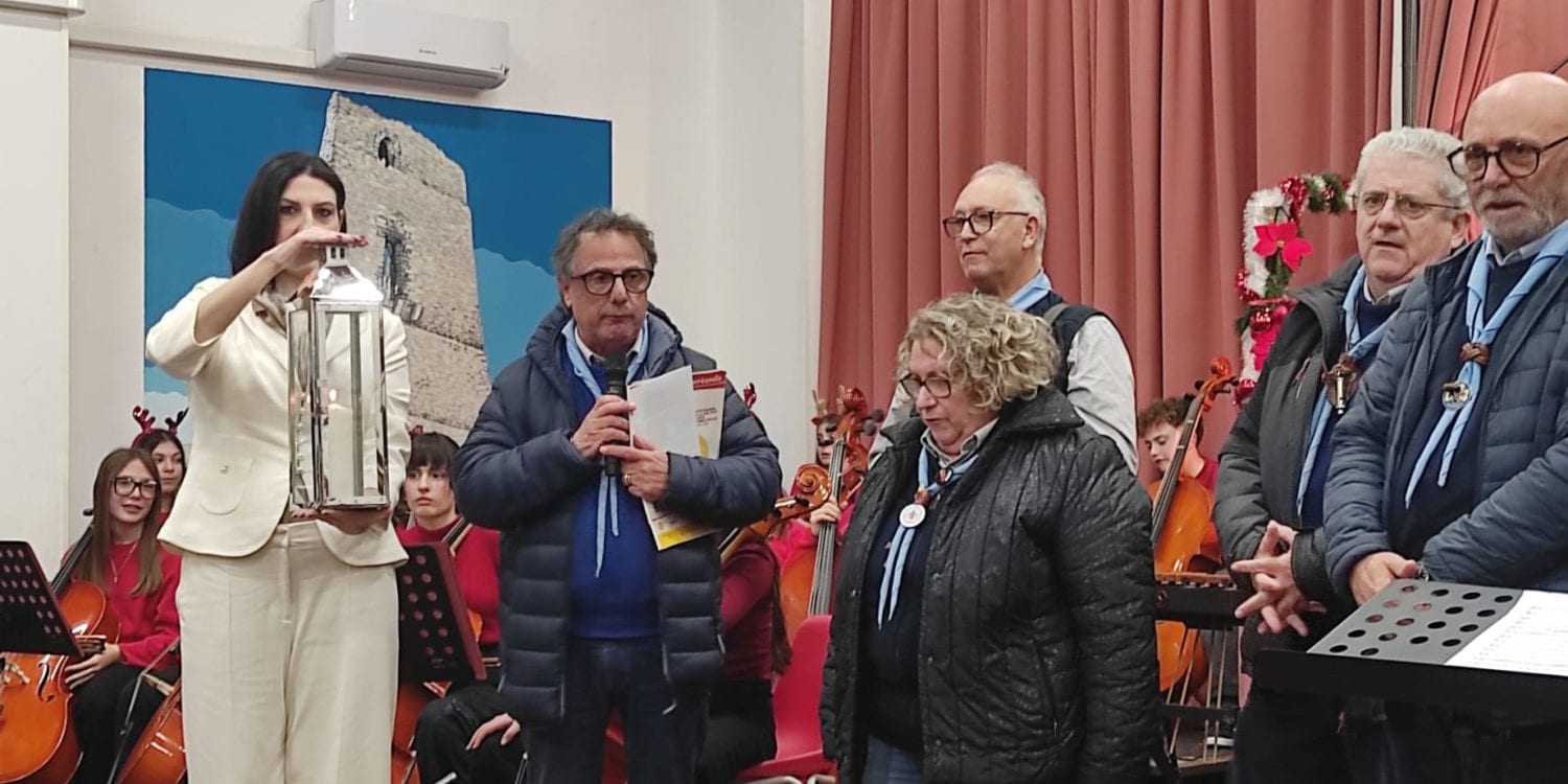 La luce delle Pace da Betlemme arriva anche ad Alcamo. Dona Pensieri di Pace il motto di quest’anno