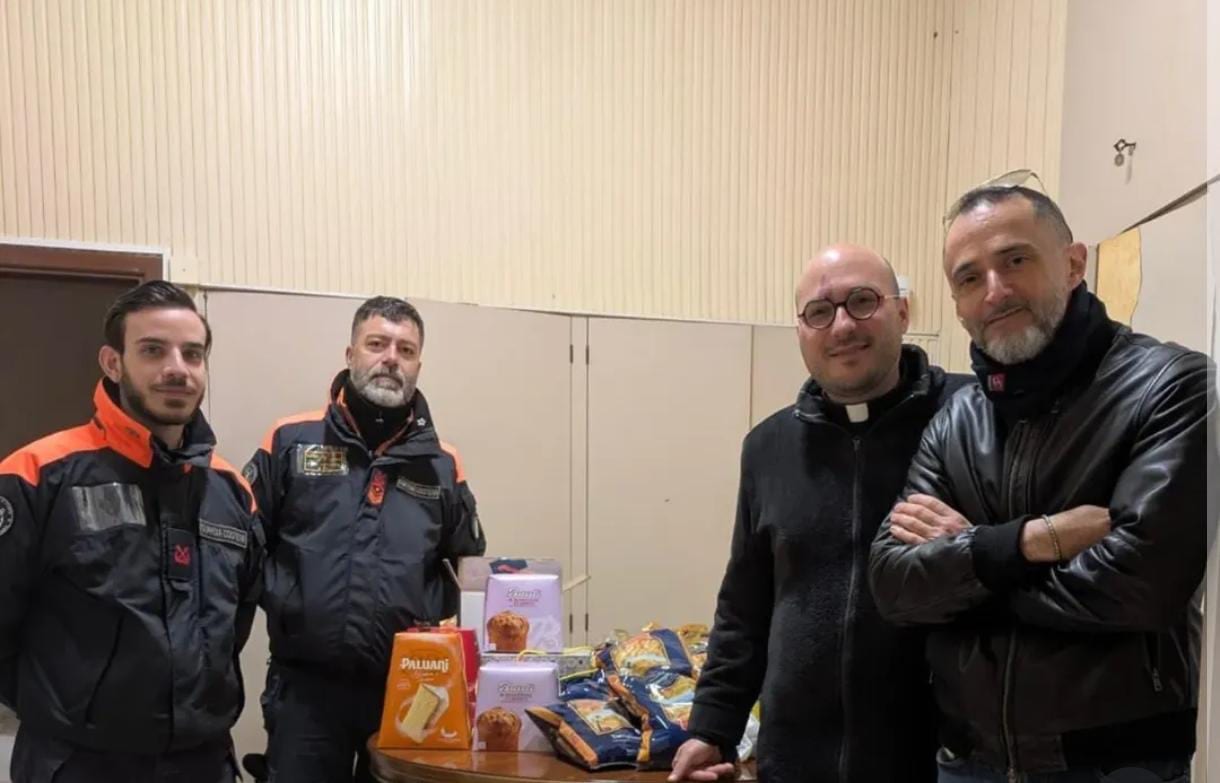 Castellammare. La Guardia Costiera consegna alimenti alla Parrocchia San Giuseppe
