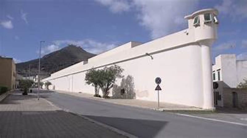 Favignana. Agente aggredito in carcere. Era stato trasferito per motivi di sicurezza