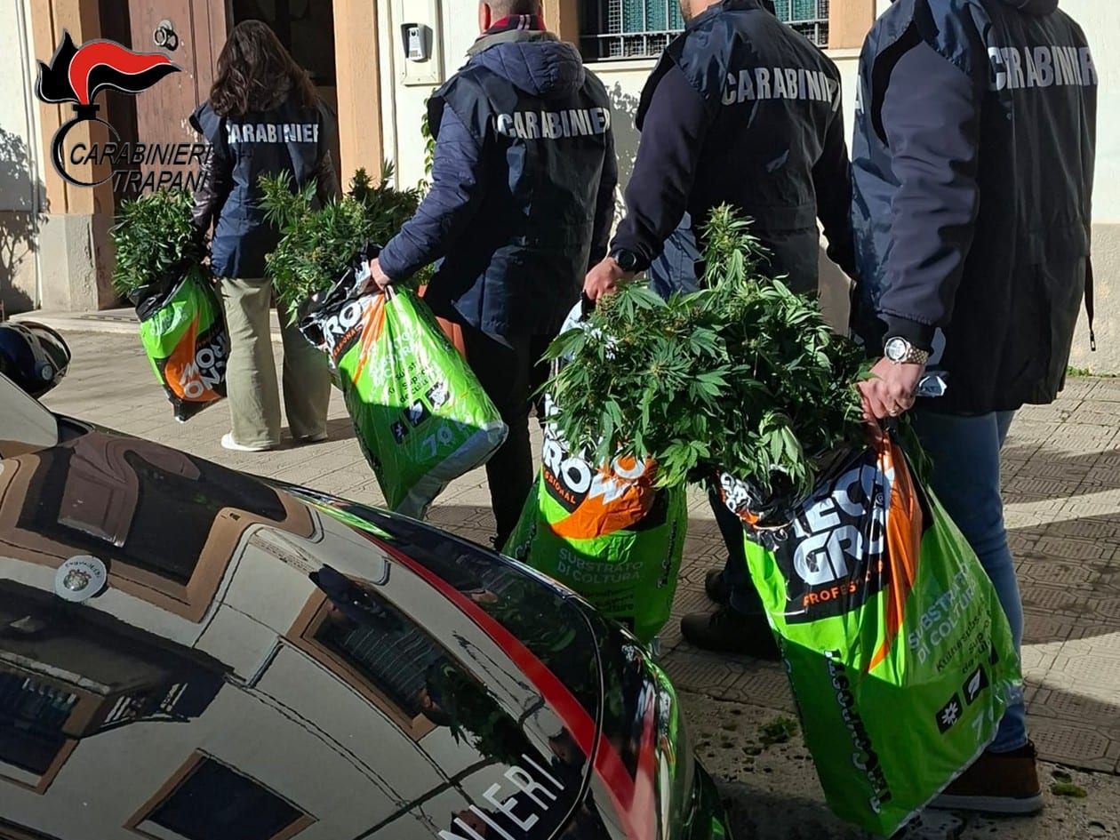 Droga in casa di villeggiatura ad Alcamo: arrestato “pendolare” palermitano