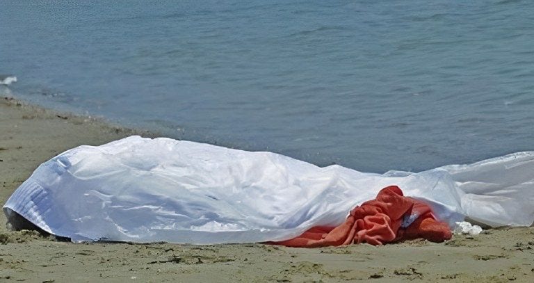 Cadavere in mare alla Colombaia, mistero sul litorale di Trapani