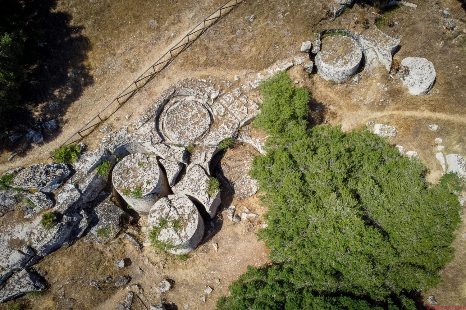 Cave di Cusa, al via i lavori per la strada d’accesso. Fondi per 390mila euro