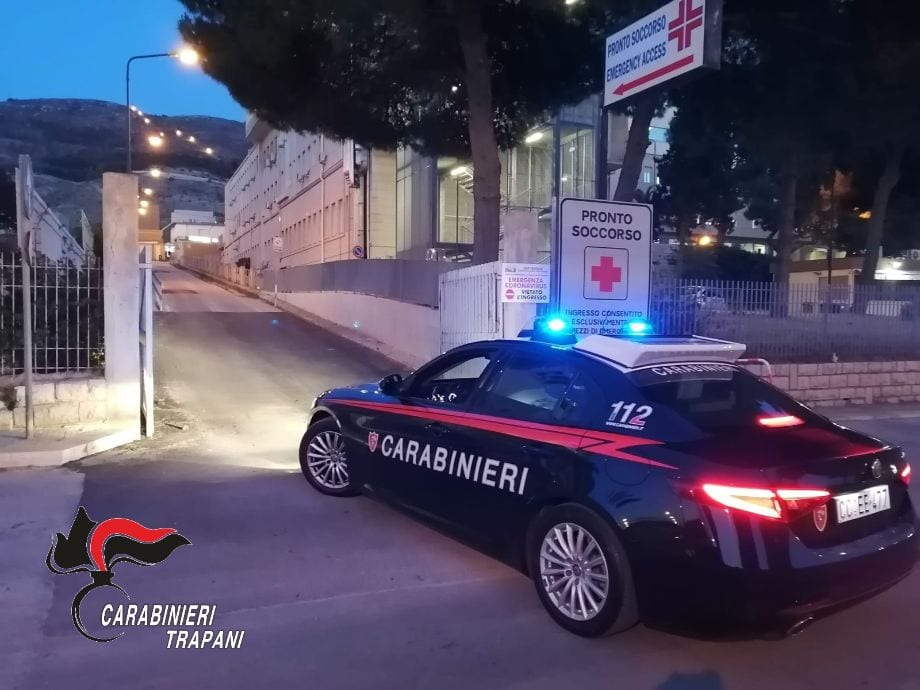 Parto in auto nella notte: carabinieri scortano coppia castellammarese in ospedale