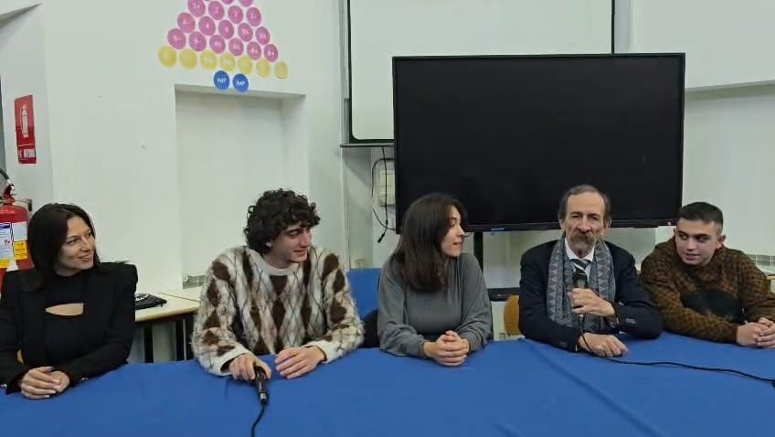 Assemblea al “G.Ferro” di Alcamo, l’informazione al centro del dibattito. Relatore Pino Maniaci (Intervista)