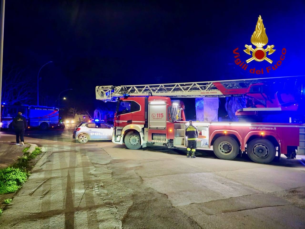 Santa Flavia, 21enne cade in una scarpata di 10 metri, trasportato in codice rosso
