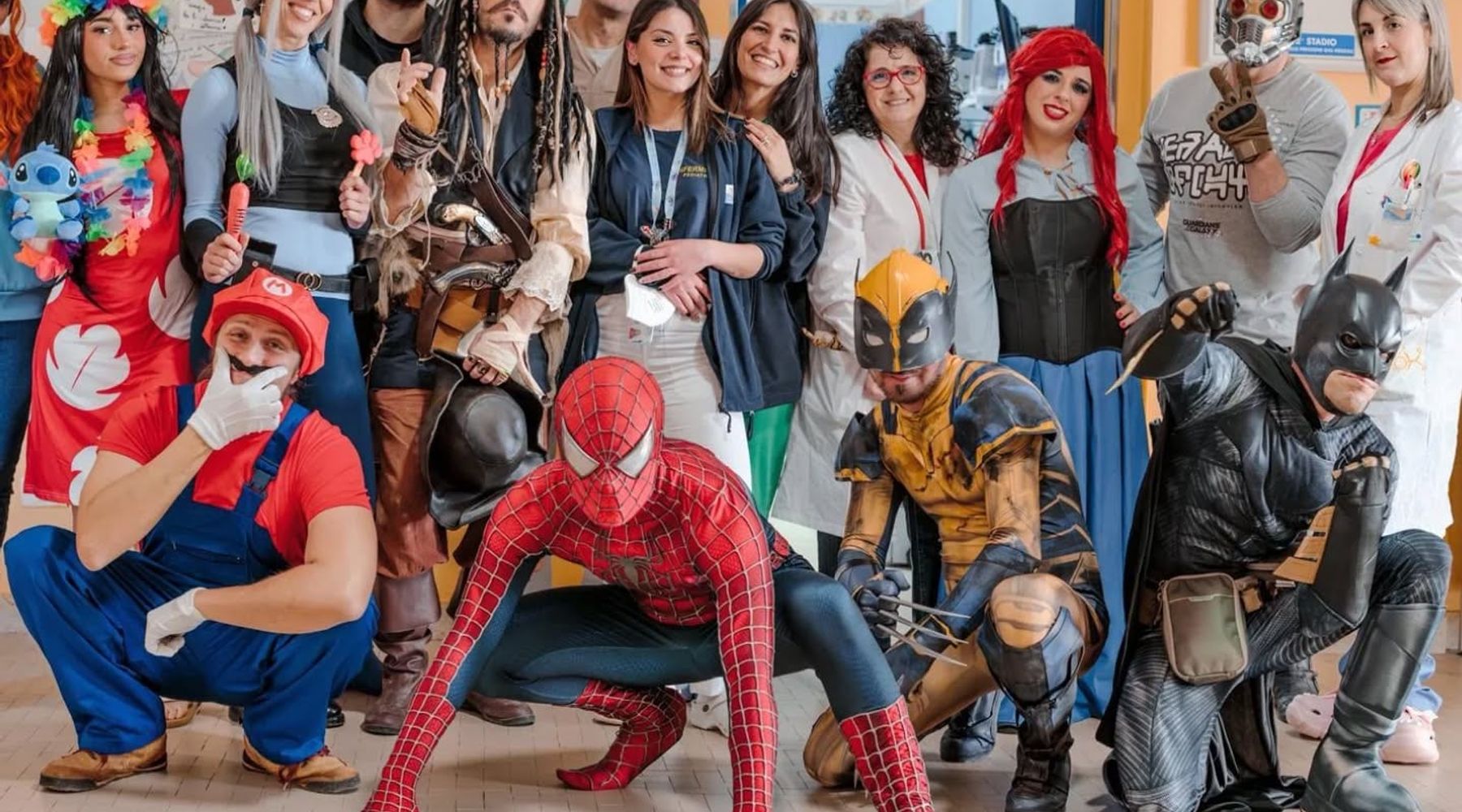 Carnevale in corsia: cosplay e doni per i piccoli pazienti del Sant’Antonio e al Borsellino