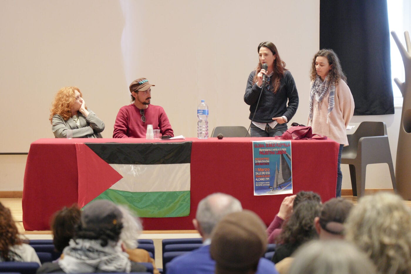 Incontro alla Cittadella dei Giovani di Alcamo per organizzare una nuova flottiglia (Interviste)