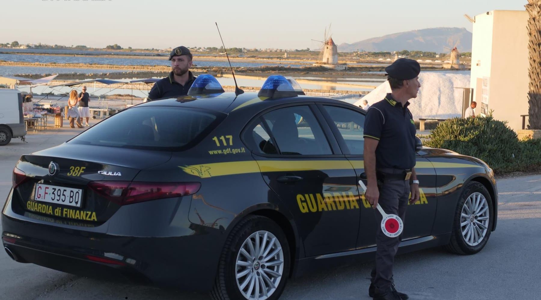 Marsala, lavoratori in nero scoperti dalla GdF, 4 su 13 percepivano anche la NASpI