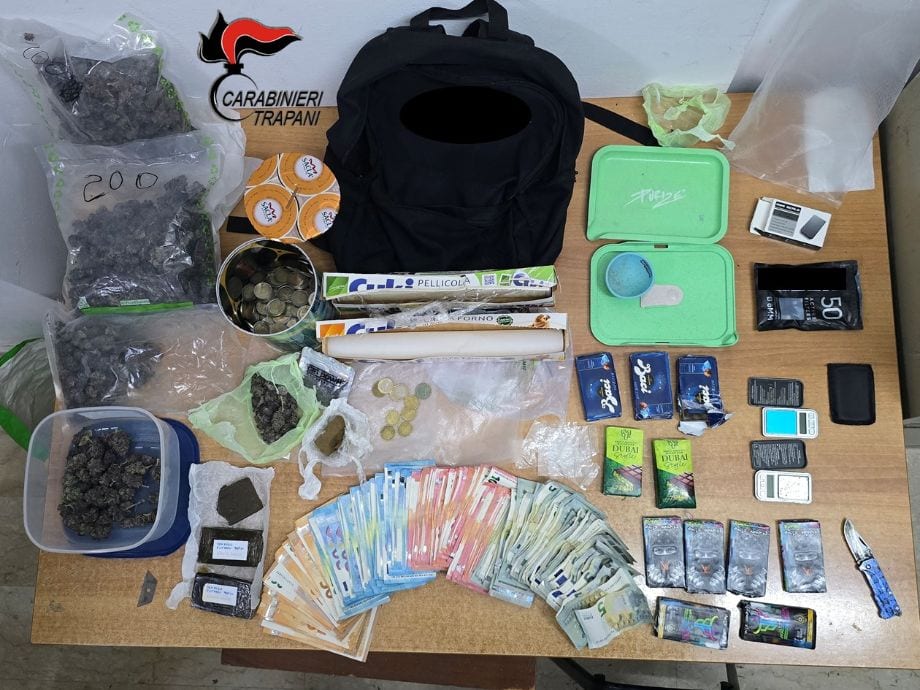 Campobello di Mazara, 1,5 chili di droga in casa: arrestato 47enne