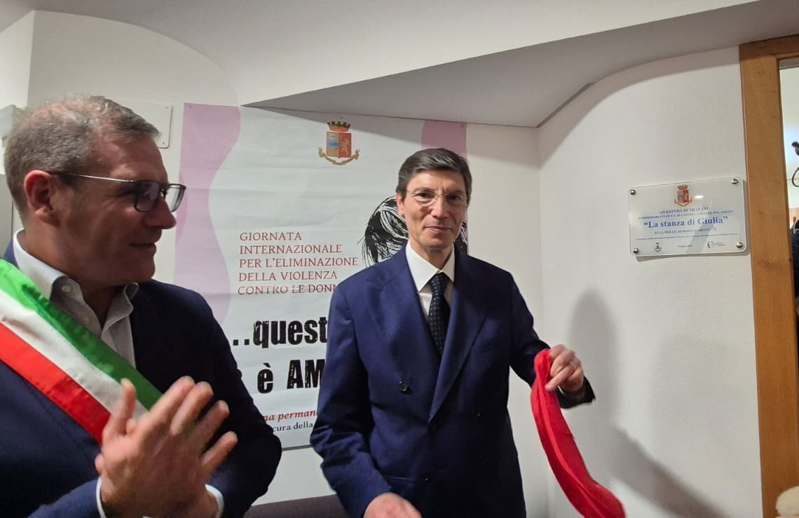 Al Commissariato di Castellammare del Golfo nasce la stanza protetta per le vittime di violenza (Interviste)