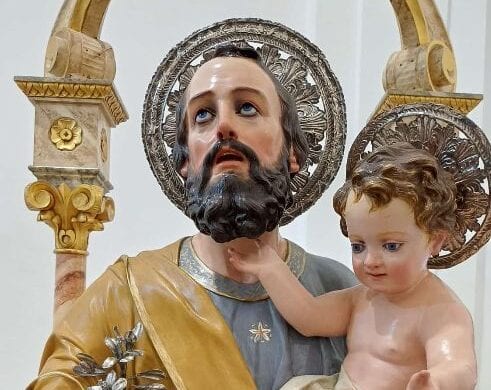 Marettimo, restaurato San Giuseppe, tornano i colori originali della statua storica