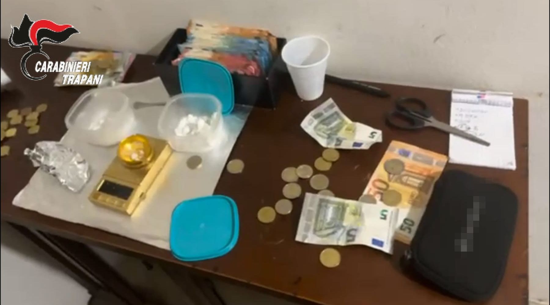 Smantellata una piazza di spaccio a San Giuliano, arrestati tre giovani
