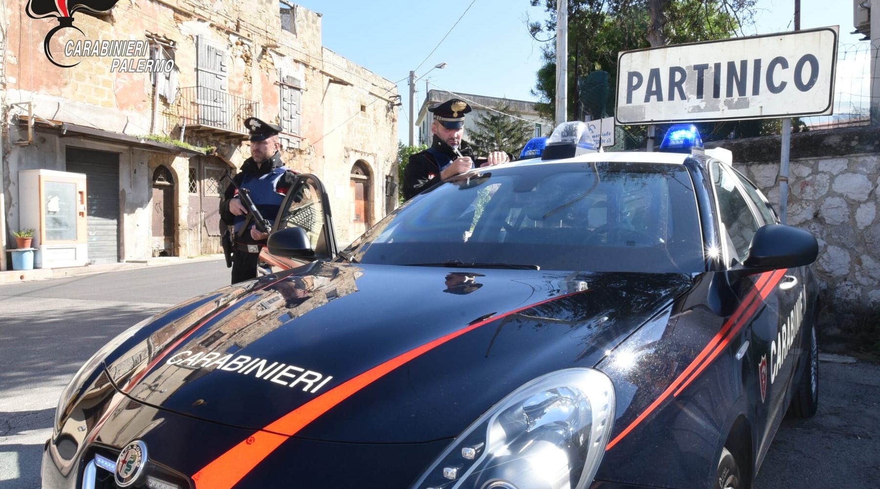 Un fucile a pompa calibro 12 nascosto tra le rocce, arrestato 23enne a Partinico