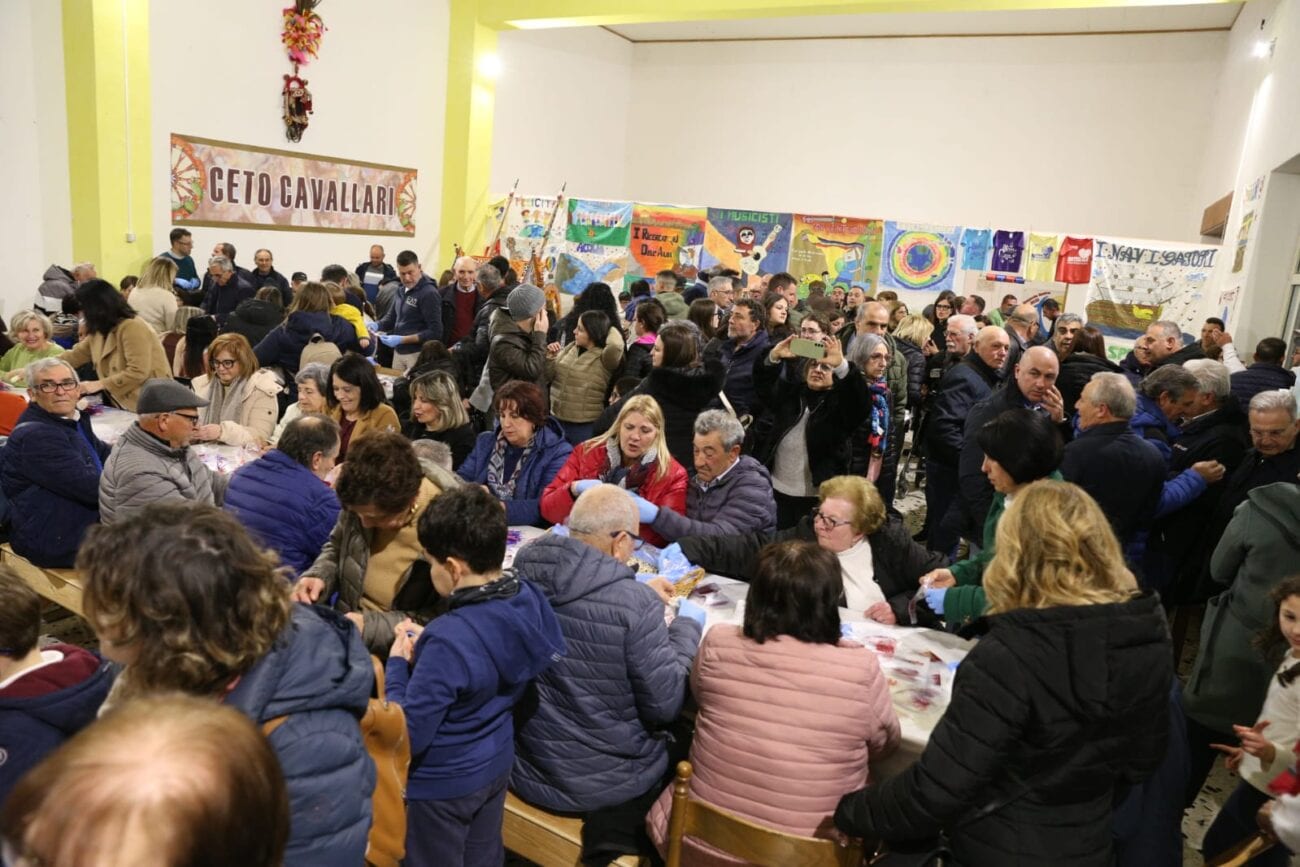 Calatafimi Segesta. Il risveglio dei Ceti: tra mandorle benedette, carretti e solidarietà (VIDEO)