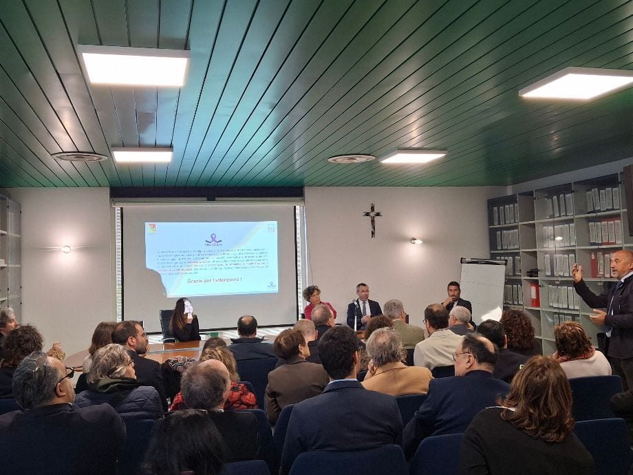 Fibrocare, la Sicilia lancia la piattaforma digitale per diagnosi e cura della fibromialgia
