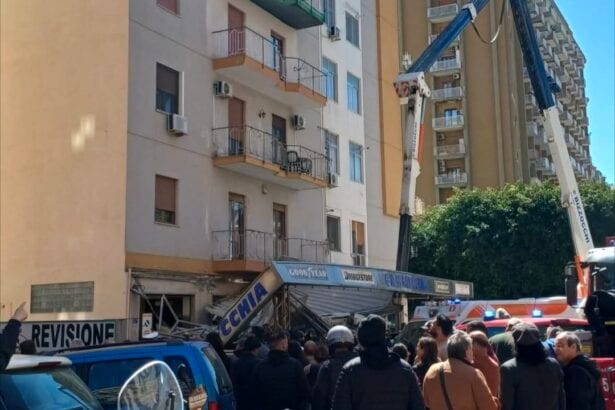 Tragedia a Palermo: crolla il braccio di una gru, due operai morti e un ferito grave