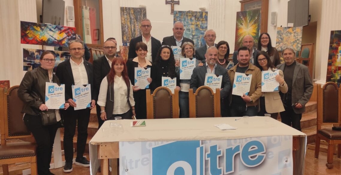 Castellammare. ‘Oltre’ scalda i motori: presentata la nuova struttura e si apre al dialogo tra i partiti (VIDEO)