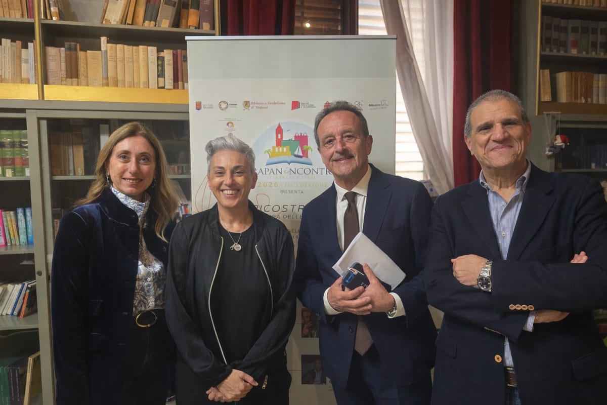 Biblioteca Fardelliana gremita per la castellammarese Cathy La Torre (VIDEO)