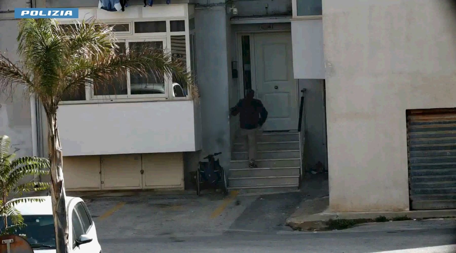 Si finge invalido al 100% per evitare il carcere: smascherato dopo anni (VIDEO)