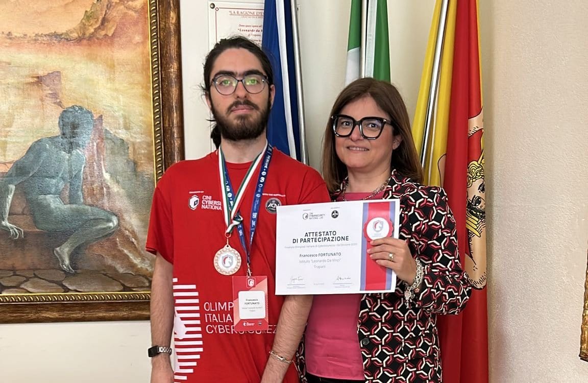 Il trapanese Francesco Fortunato medaglia di bronzo alle Olimpiadi di Cybersicurezza