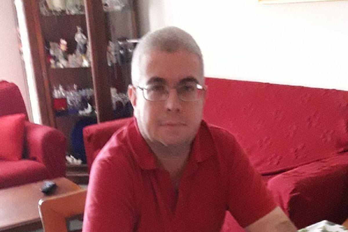 Carini, scontro tra due auto: muore un insegnante, grave la moglie