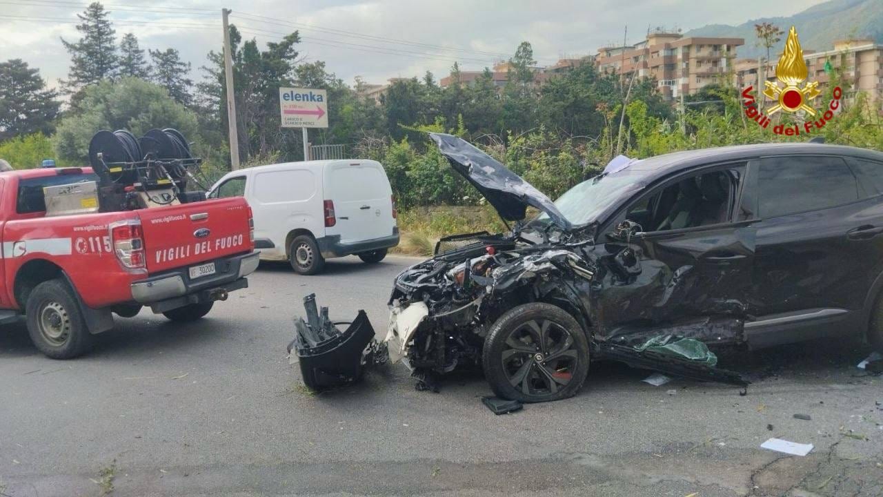 Palermo, schianto tra tre mezzi a Tommaso Natale: traffico in tilt sull’A29