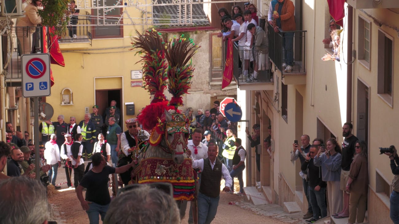 Calatafimi in festa: tra doni dei Ceti e devozione, l’identità torna in piazza