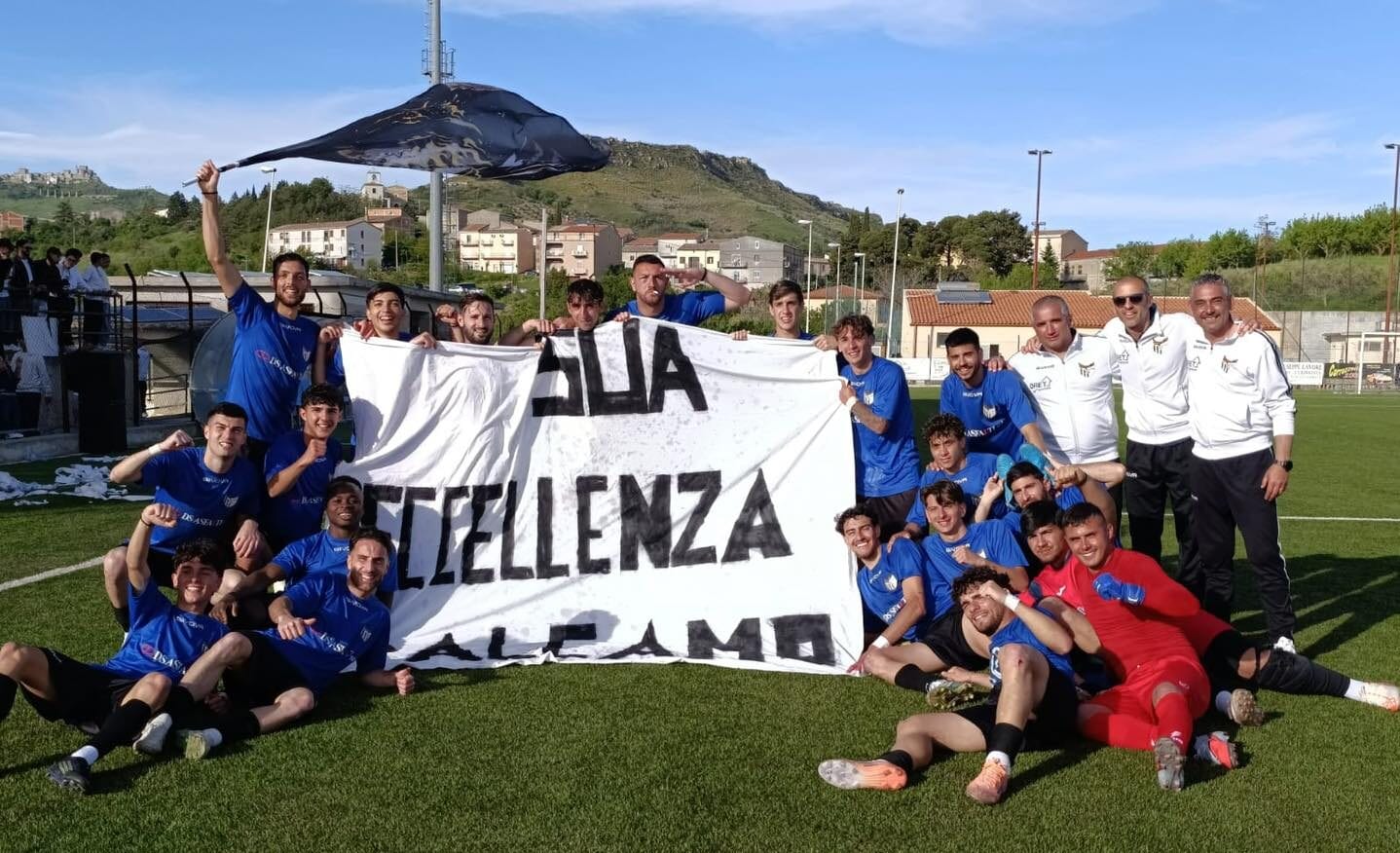 Calcio. L’Alcamo vince il campionato di Promozione. Piazza Ciullo in festa