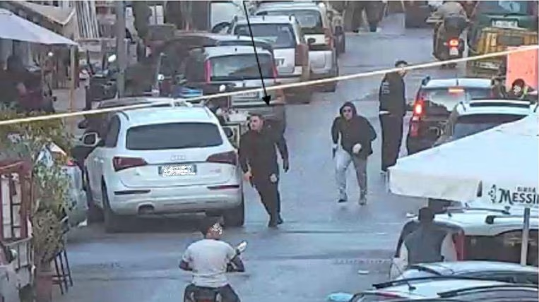 Agguato a colpi di pistola in via Montalbo: fermati tre giovani per tentato omicidio