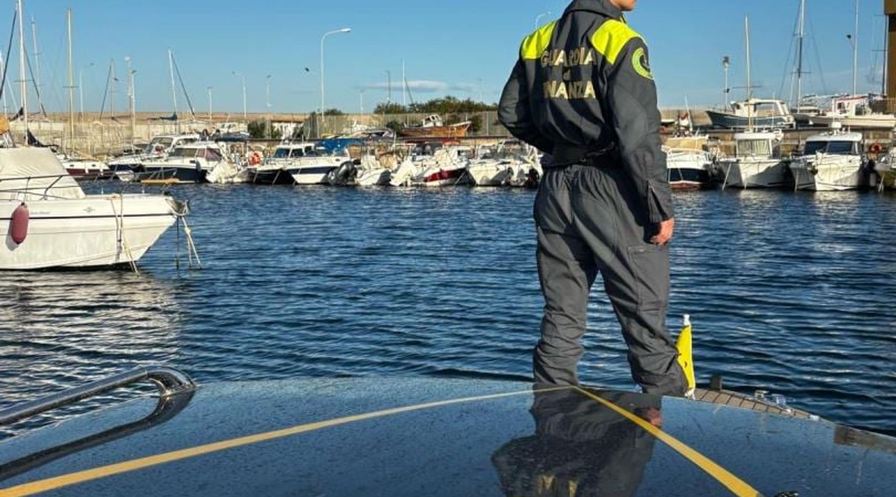Strascico illegale alle Egadi, comandante denunciato: aveva gettato le reti in mare