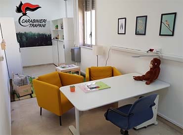 Trapani, rinnovato il progetto “Una stanza tutta per sé” per le vittime di violenza