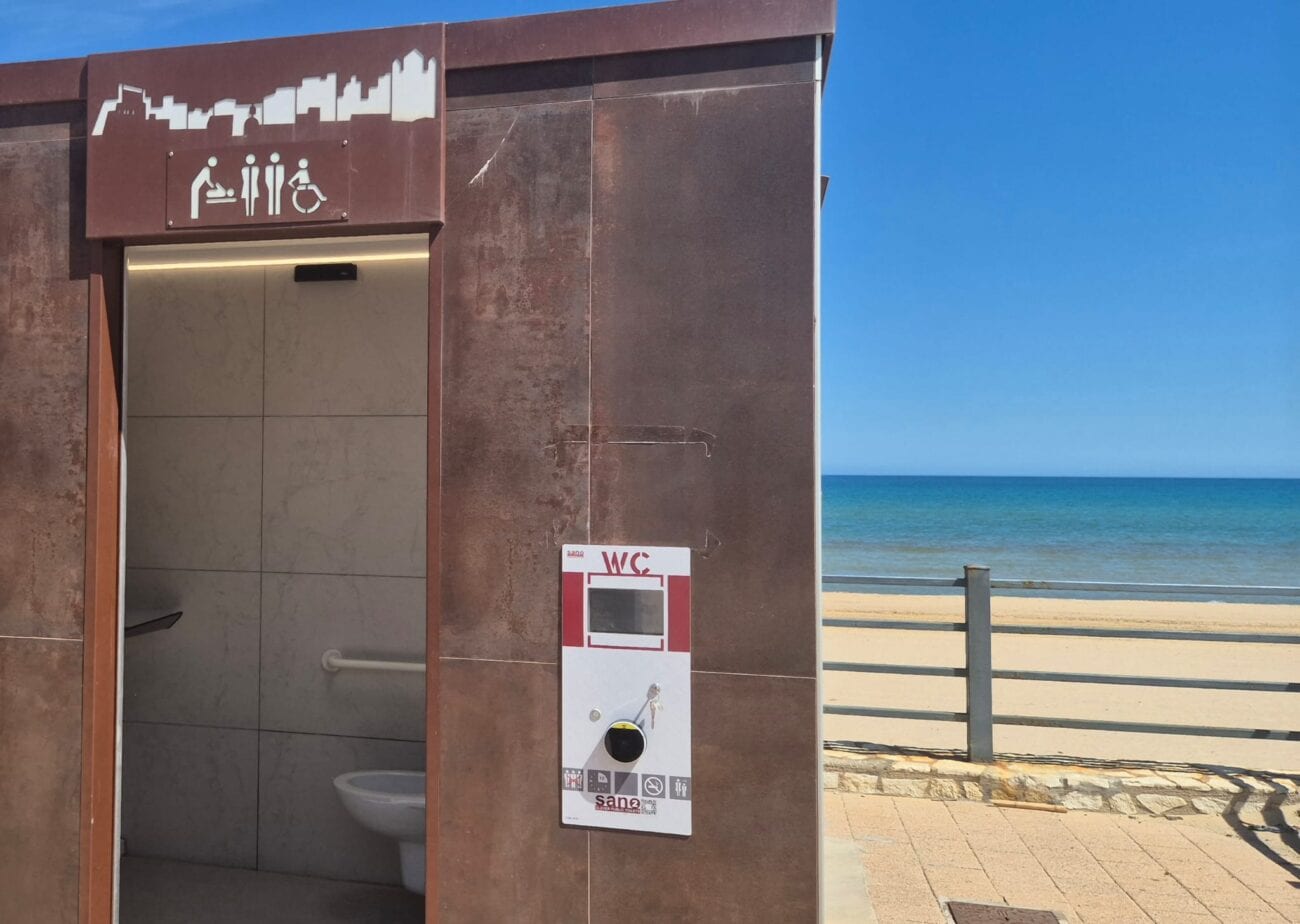 Castellammare: arrivano i bagni hi-tech e autopulenti a Petrolo, Marina e Playa