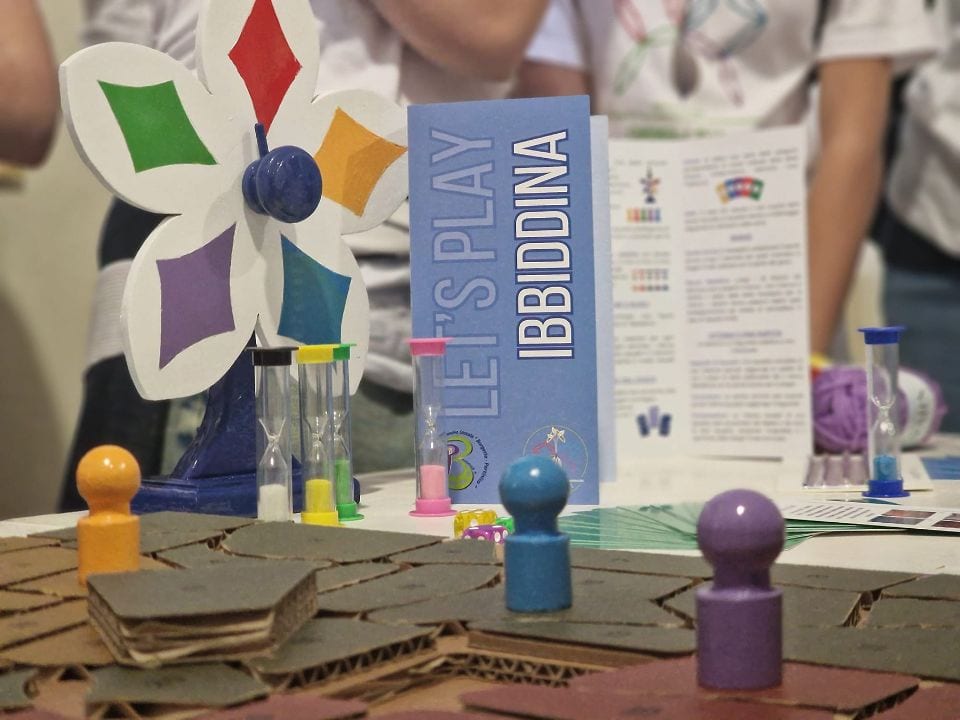 Gibellina. La capitale italiana dell’arte contemporanea diventa un gioco da tavolo (VIDEO)