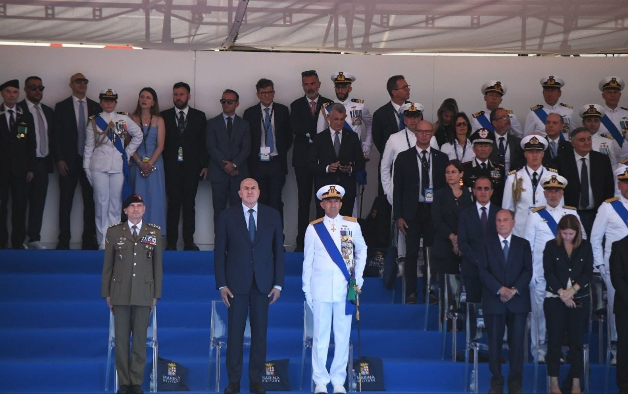 Marina militare: Schifani ringrazia le forze armate durante la festa a Palermo