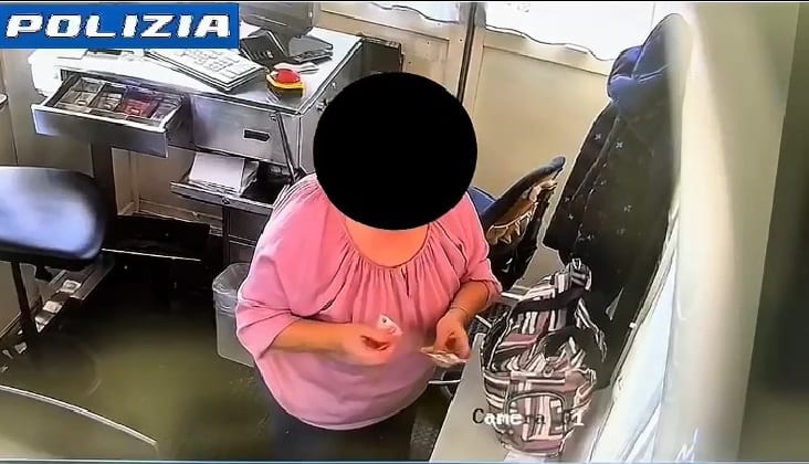 Truffa al casello sulla A20: biglietti clonati e piste chiuse per rubare il pedaggio. 6 misure cautelari