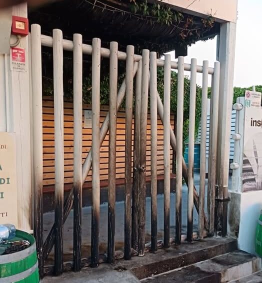 Tre Fontane, estate sotto attacco tra roghi e paura, ma non manca la voglia di resistere