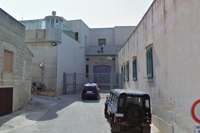 Favignana, detenuto insulta e sputa contro un agente: nuova tensione in carcere