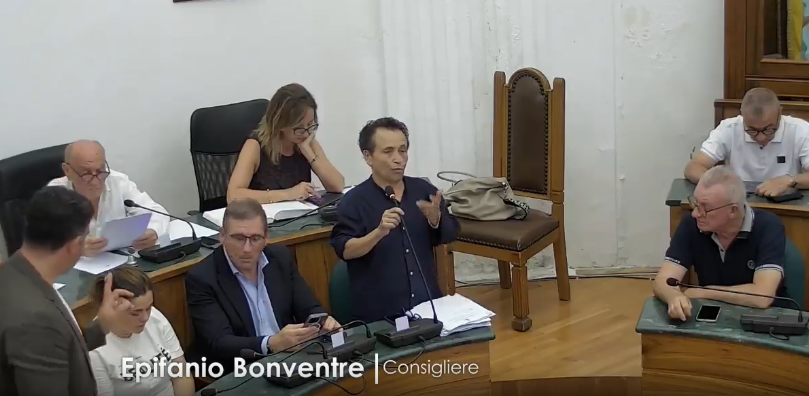 Castellammare, approvata all’unanimità la prima variazione al bilancio di previsione