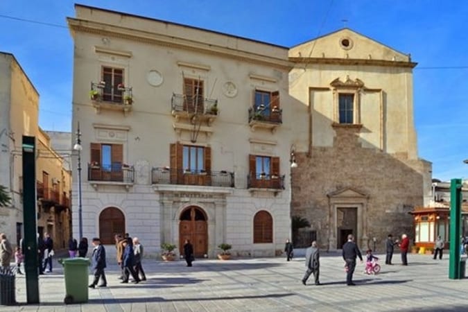 Ad Alcamo dal 1° luglio raccolta porta a porta degli indumenti usati