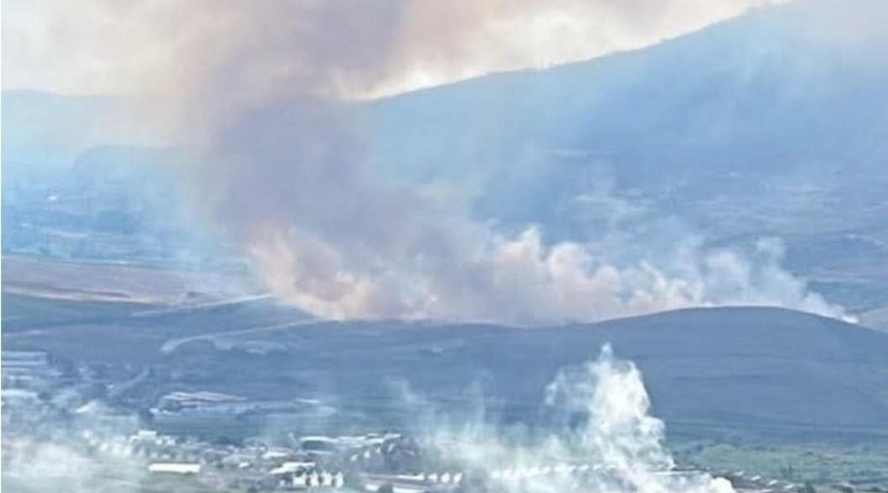 Paura sulla statale 113: incendio lambisce le Terme Gorga a Calatafimi, rogo circoscritto