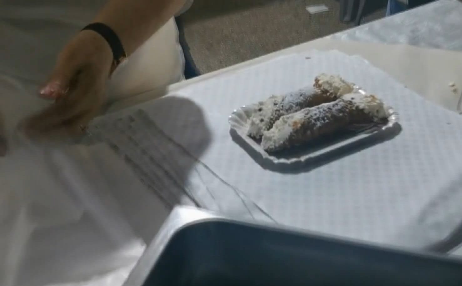 Concluso il ‘Dattilo Cannolo Fest 2026’ tra polemiche e tante gente