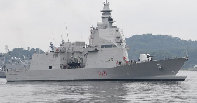 Petroliera della flotta ombra russa controllata al largo di Pantelleria