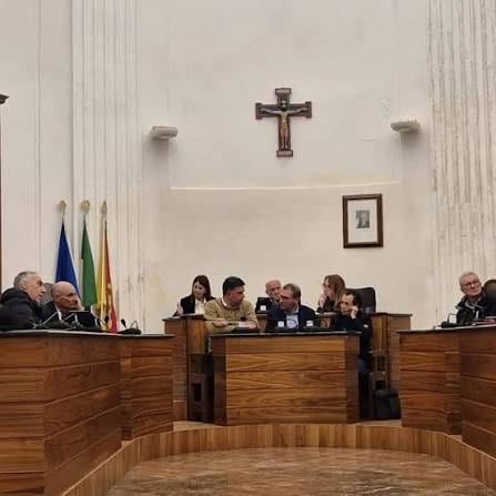Castellammare: Oltre attacca e chiede le dimissioni dell’assessore al Bilancio e del sindaco